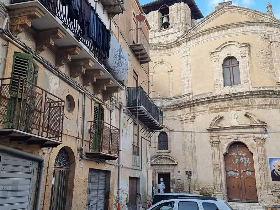 Immagine 6 di Bilocale in vendita  in Piazza San Domenico 12 a Caltanissetta