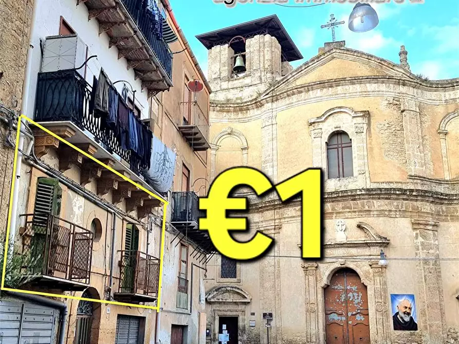 Immagine 2 di Bilocale in vendita  in Piazza San Domenico 12 a Caltanissetta