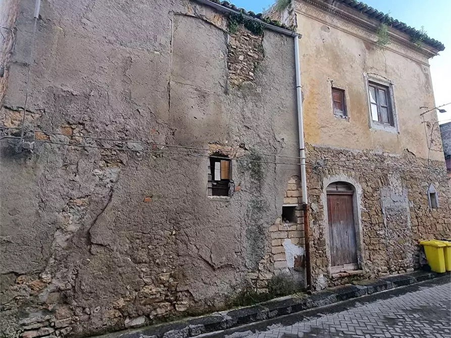 Immagine 6 di Casa indipendente in vendita  a Delia