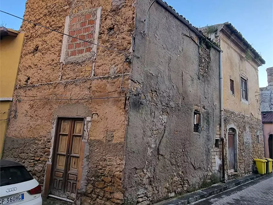 Immagine 9 di Casa indipendente in vendita  a Delia