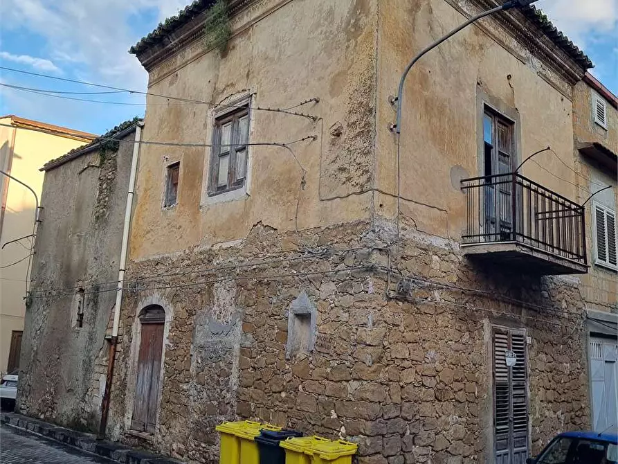 Immagine 10 di Casa indipendente in vendita  a Delia