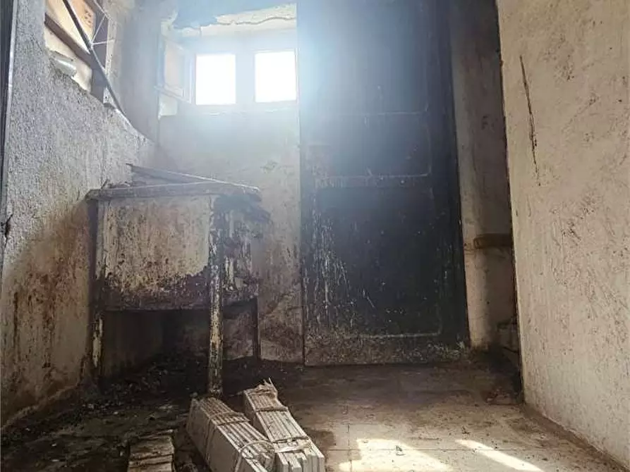 Immagine 19 di Casa indipendente in vendita  a Sutera