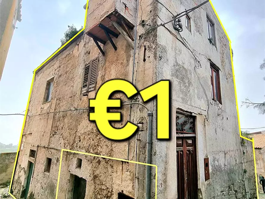 Immagine 2 di Casa indipendente in vendita  a Sutera