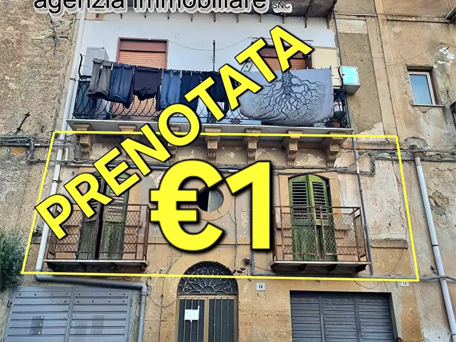 Immagine 1 di Bilocale in vendita  in Piazza San Domenico 12 a Caltanissetta