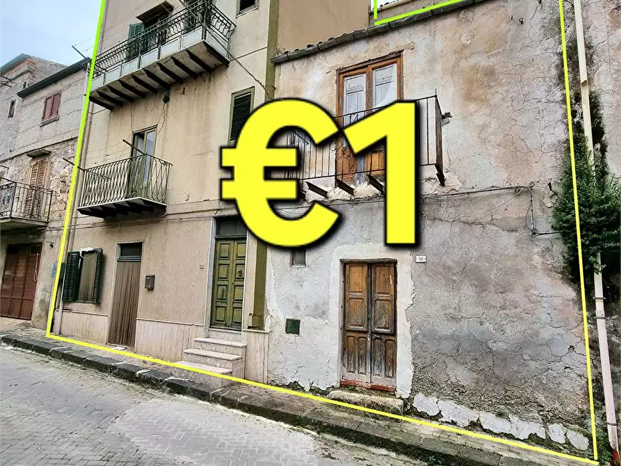 Immagine 2 di Casa indipendente in vendita  a Campofranco