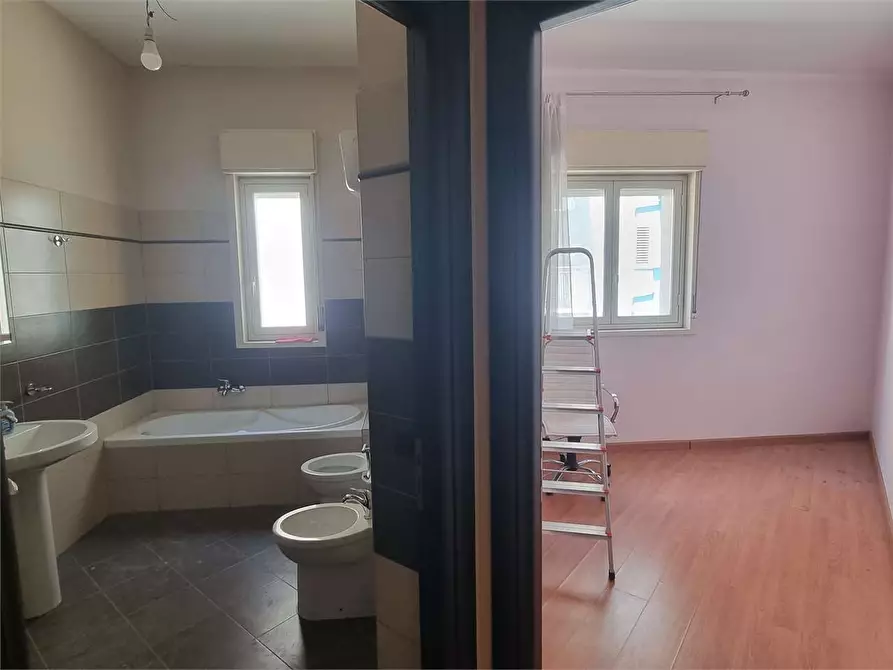Immagine 18 di Trilocale in vendita  in Via aragona a Favara