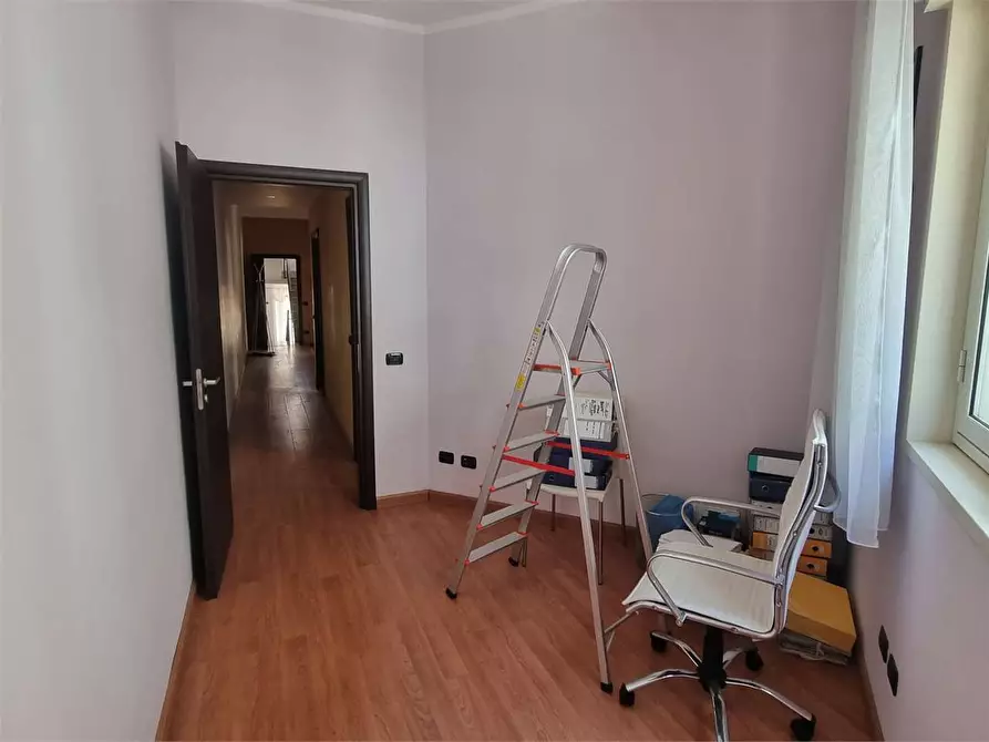 Immagine 25 di Trilocale in vendita  in Via aragona a Favara