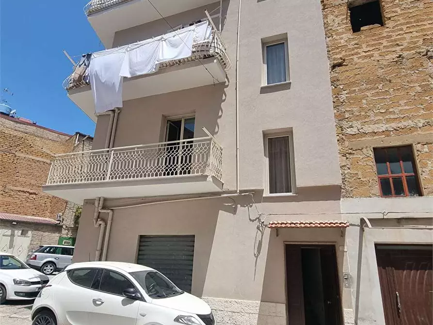 Immagine 28 di Trilocale in vendita  in Via aragona a Favara