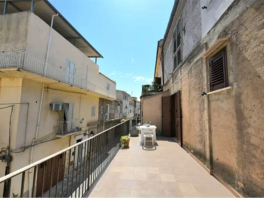 Immagine 27 di Bilocale in affitto  a Palma Di Montechiaro