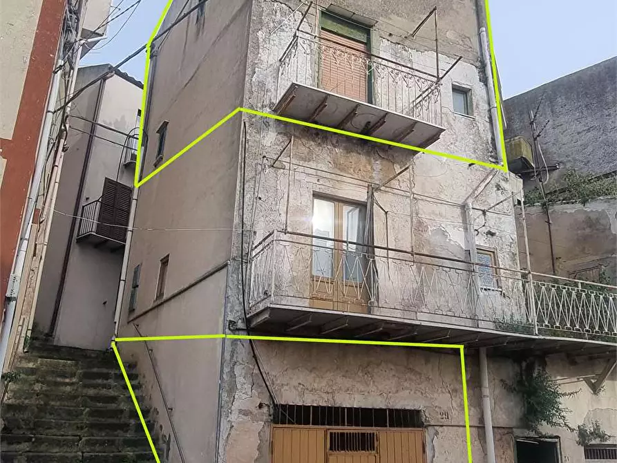 Immagine 3 di Quadrilocale in vendita  a Sutera