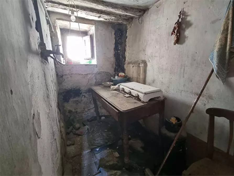 Immagine 10 di Appartamento in vendita  a Mussomeli