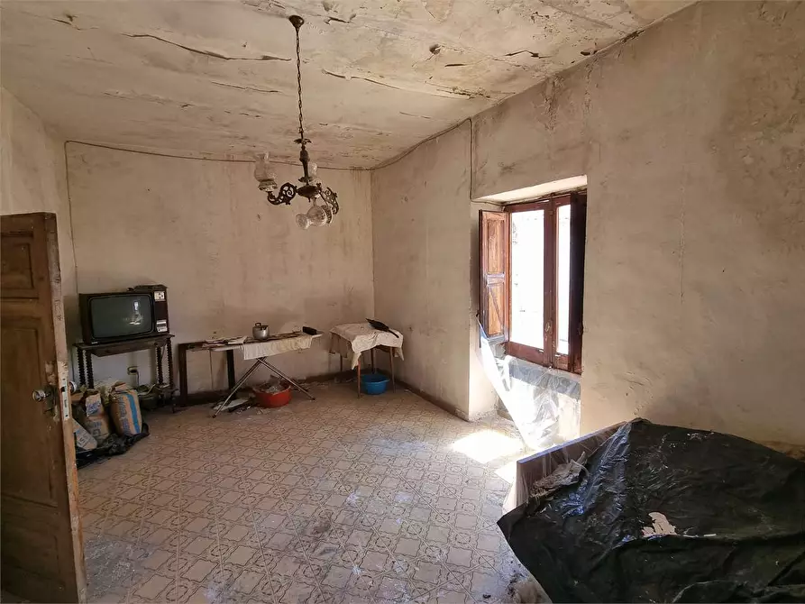 Immagine 14 di Appartamento in vendita  a Mussomeli