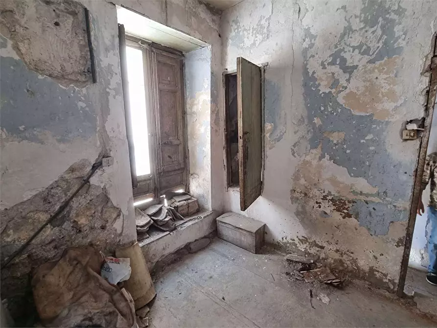 Immagine 17 di Appartamento in vendita  a Mussomeli