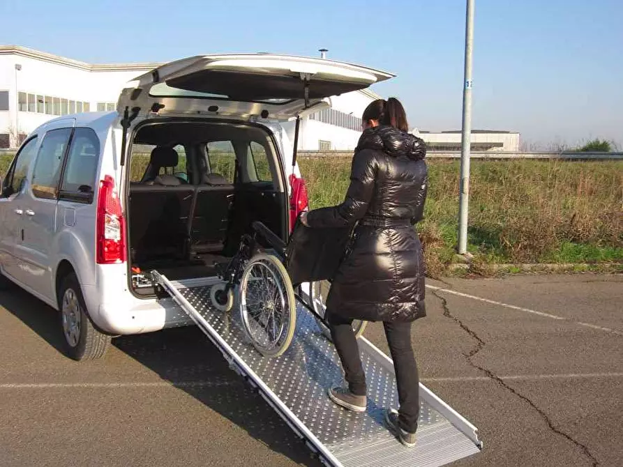 Immagine 3 di Casa indipendente in affitto  a Favara