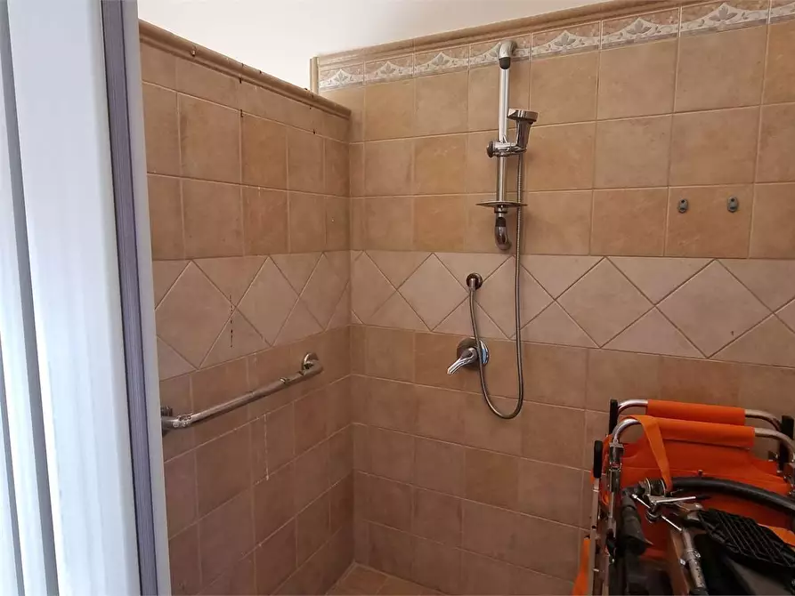 Immagine 18 di Casa indipendente in vendita  a Serradifalco