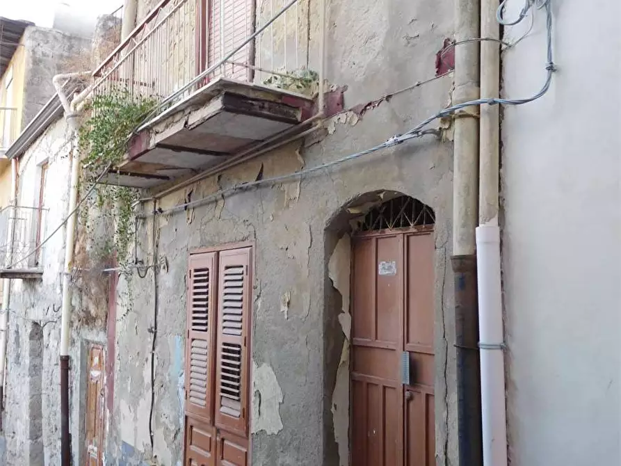 Immagine 10 di Casa indipendente in affitto  in Via Cafisi a Favara