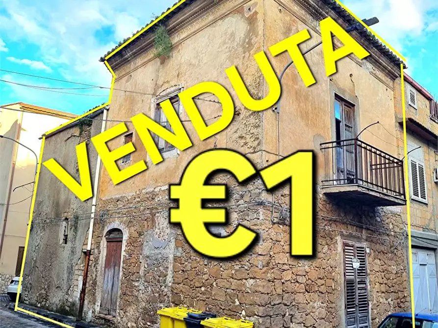 Immagine 1 di Casa indipendente in vendita  a Delia