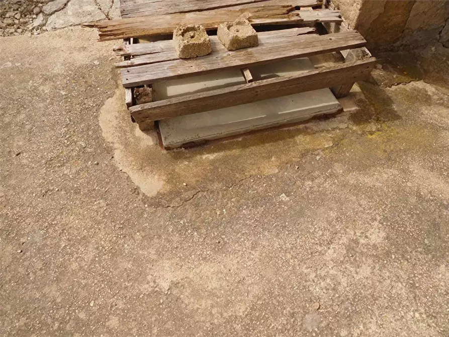 Immagine 21 di Rustico / casale in vendita  in SP 115 a Favara