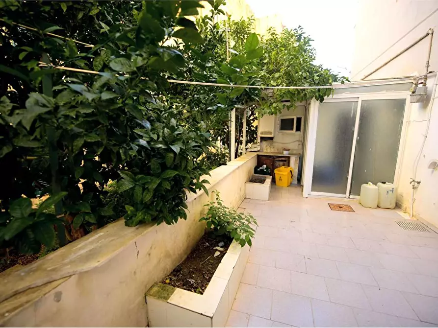 Immagine 11 di Trilocale in vendita  in Via Acrone a Agrigento