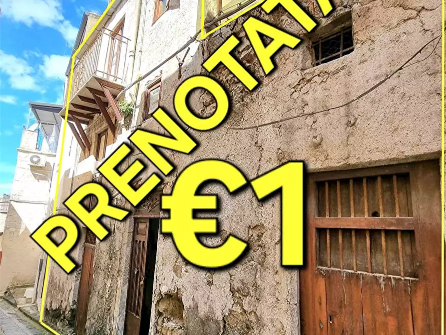 Immagine 1 di Casa indipendente in vendita  a Sutera