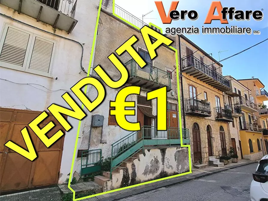 Immagine 1 di Casa indipendente in vendita  a Campofranco