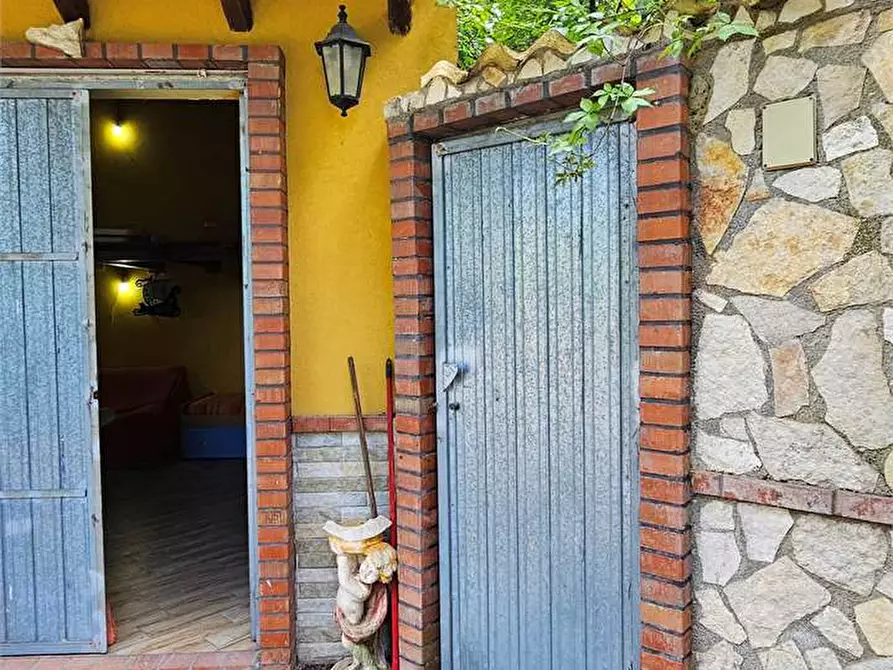 Immagine 5 di Villa in vendita  in SS189 a Campofranco