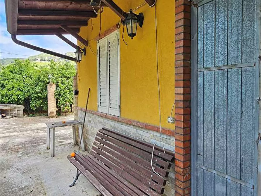 Immagine 3 di Villa in vendita  in SS189 a Campofranco