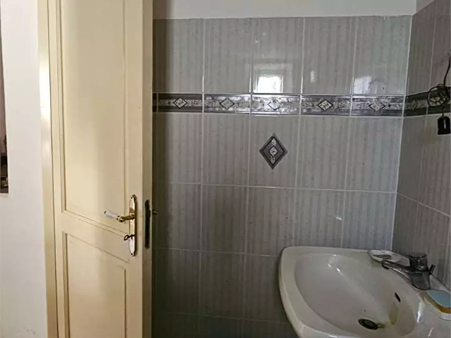 Immagine 20 di Quadrilocale in vendita  in Via Elia Rotolo 6 a Aragona