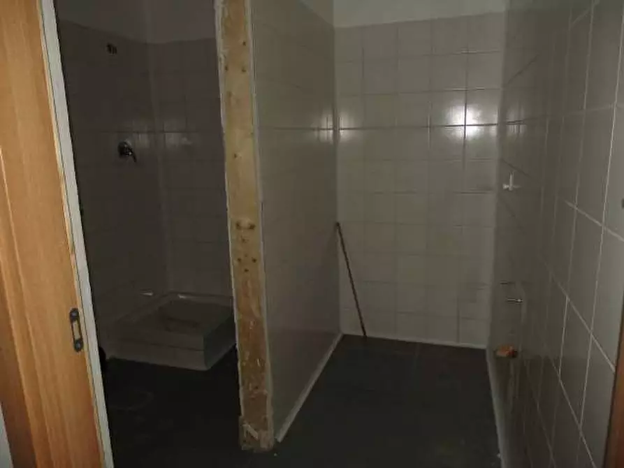 Immagine 3 di Magazzino in affitto  in Via Kennedy 2 a Favara