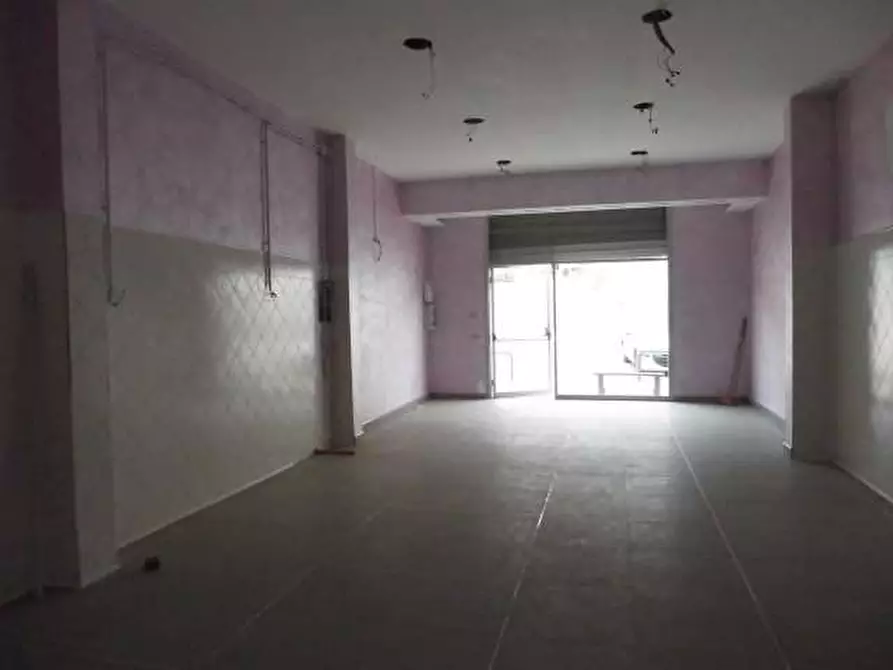 Immagine 9 di Magazzino in affitto  in Via Kennedy 2 a Favara