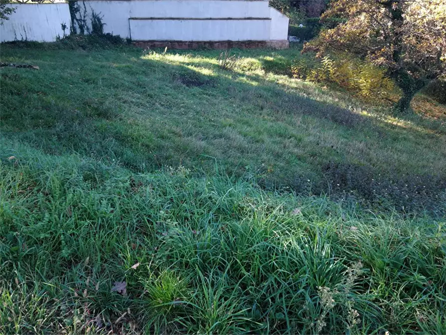 Immagine 2 di Terreno edificabile in vendita  in Via dei Ciclamini  a Perugia