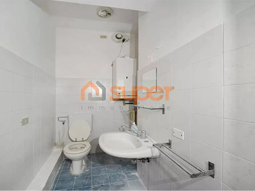 Immagine 8 di Ufficio in vendita  in Via XX Settembre a Perugia