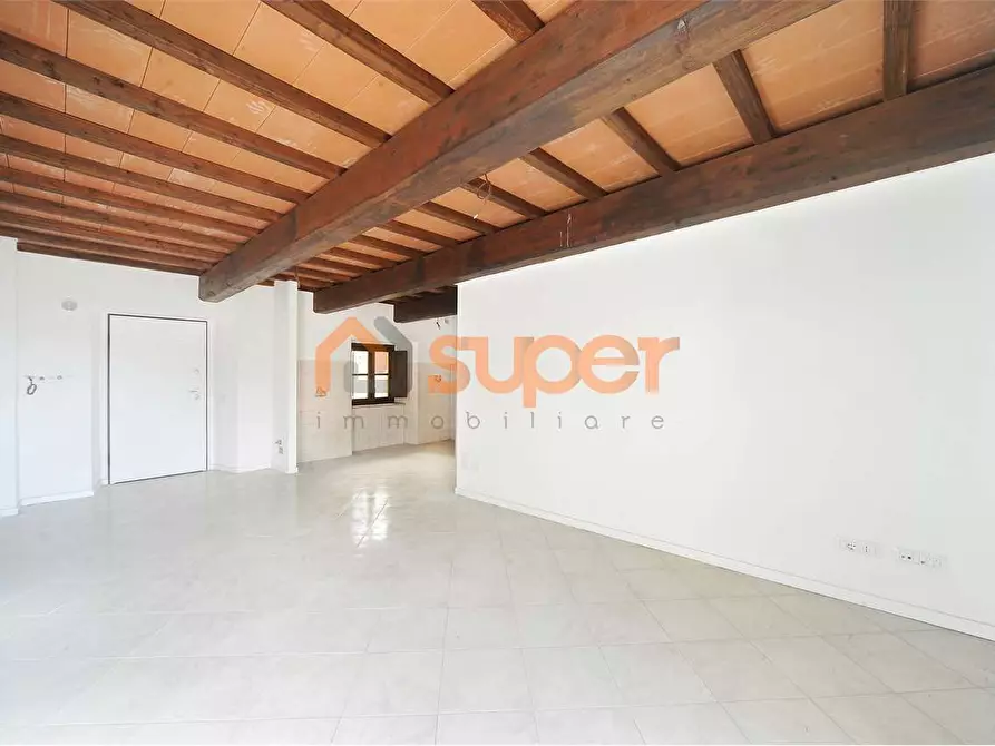 Immagine 2 di Trilocale in vendita  a Perugia