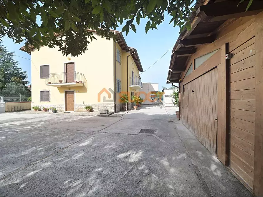 Immagine 26 di Casa indipendente in vendita  in Via Signoria a Torgiano
