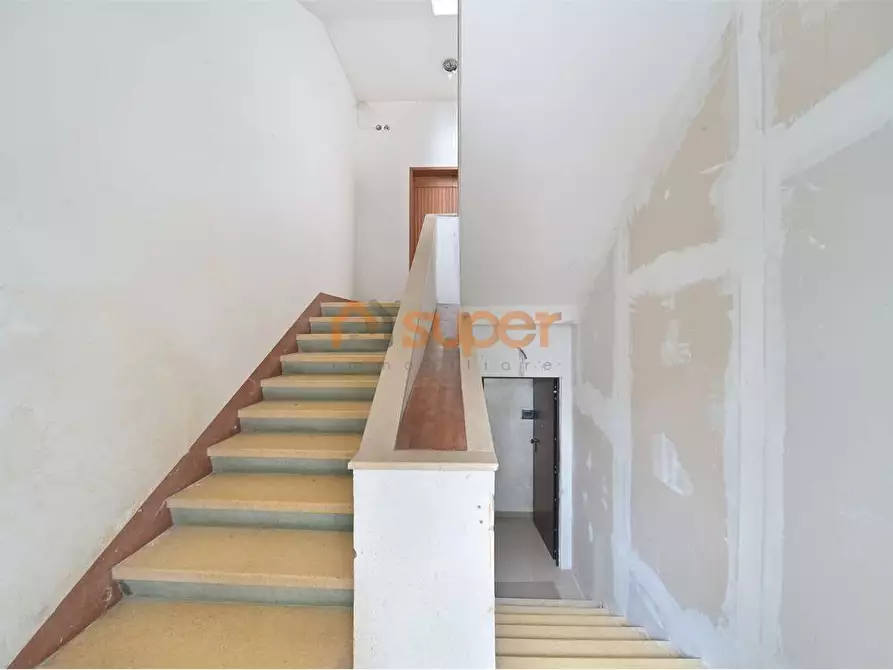 Immagine 2 di Trilocale in vendita  in Via Francesco Petrarca a Perugia