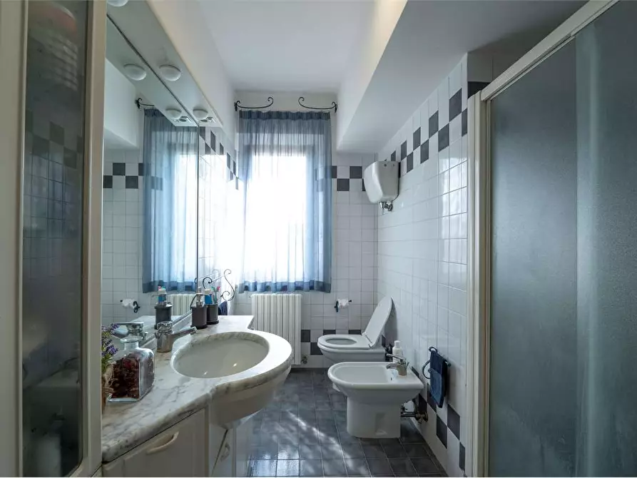 Immagine 6 di Casa bifamiliare in vendita  in Via Palazzetta a Bettona