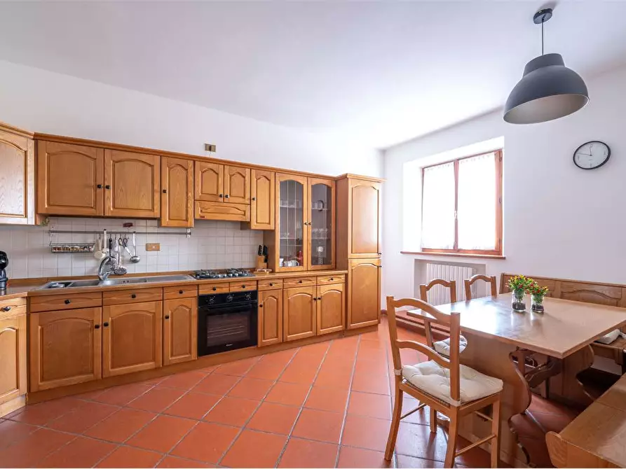 Immagine 5 di Casa bifamiliare in vendita  in Via Palazzetta a Bettona