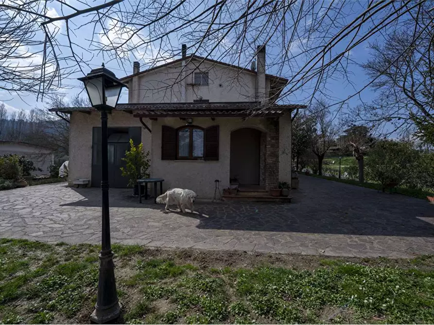 Immagine 11 di Casa bifamiliare in vendita  in Via Palazzetta a Bettona