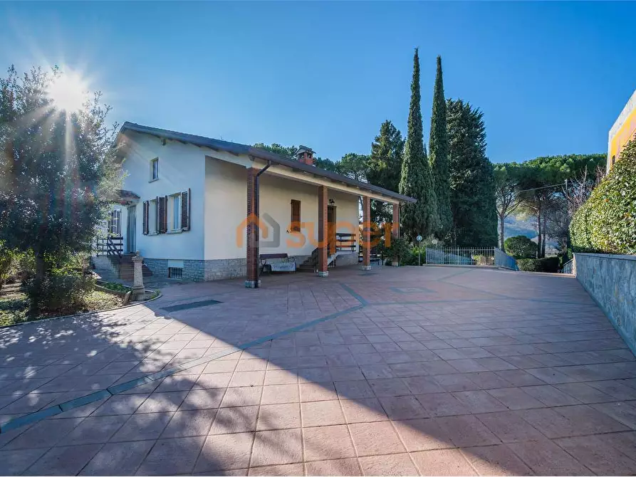 Immagine 6 di Villa in vendita  in Via le Garognole a Perugia