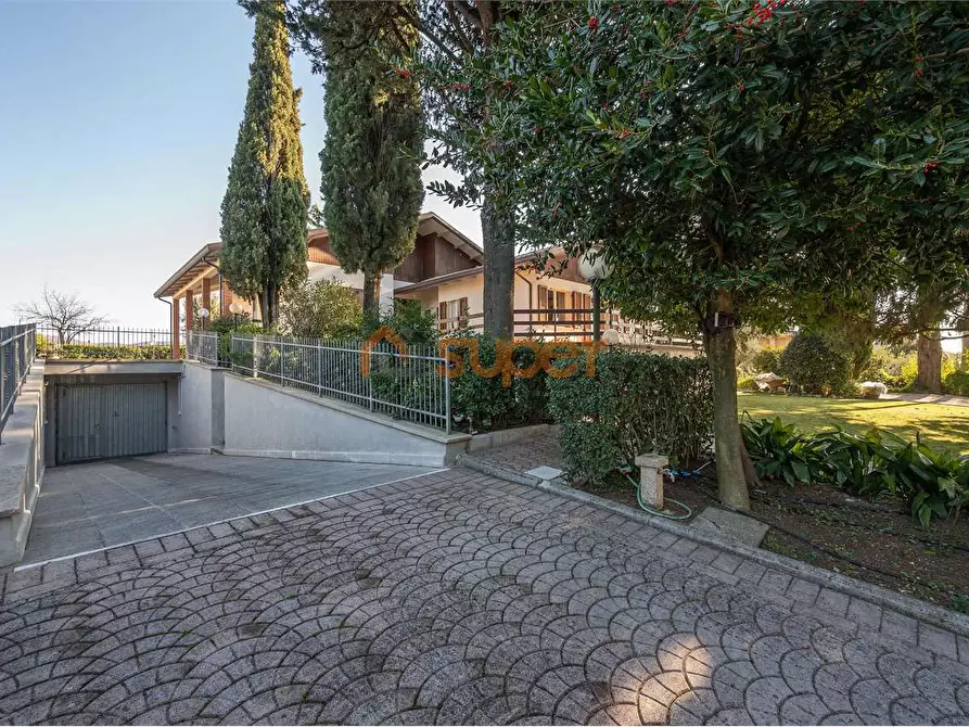 Immagine 42 di Villa in vendita  in Via le Garognole a Perugia