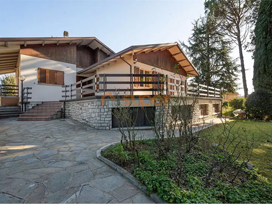 Immagine 7 di Villa in vendita  in Via le Garognole a Perugia