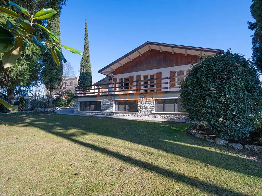 casa indipendente in vendita a Perugia in zona Centro Città