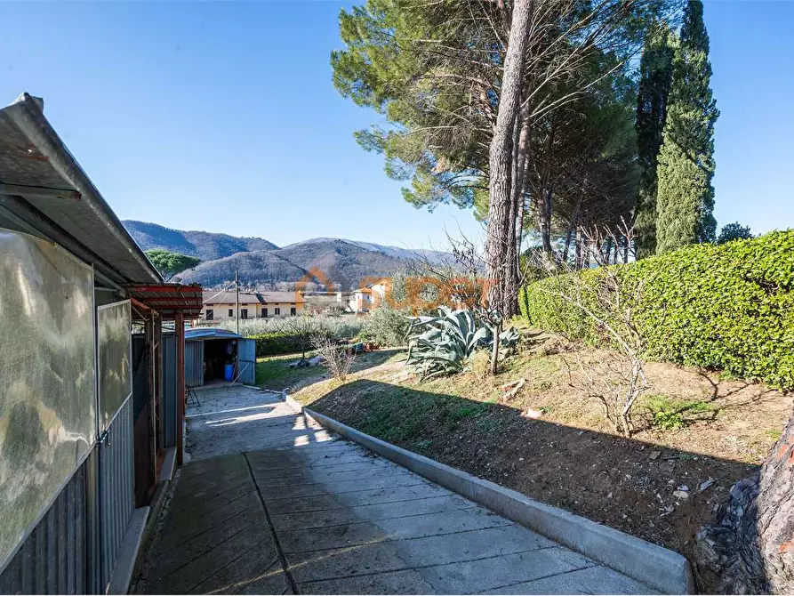 Immagine 43 di Villa in vendita  in Via le Garognole a Perugia