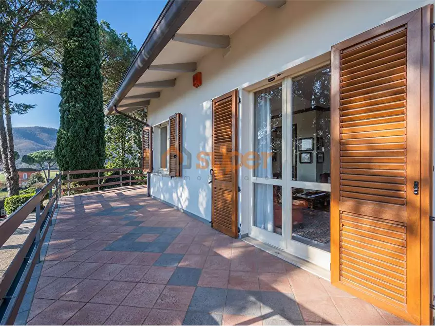 Immagine 16 di Villa in vendita  in Via le Garognole a Perugia