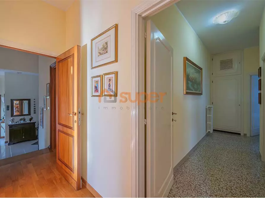 Immagine 30 di Villa in vendita  in Via le Garognole a Perugia