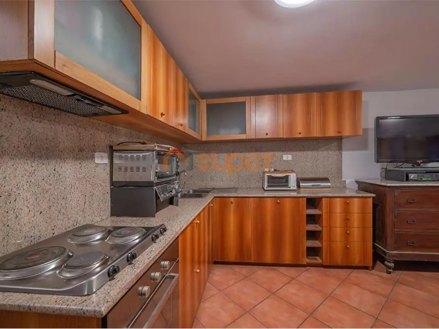 Immagine 9 di Appartamento in vendita  in Via Bocca Trabaria a Fano