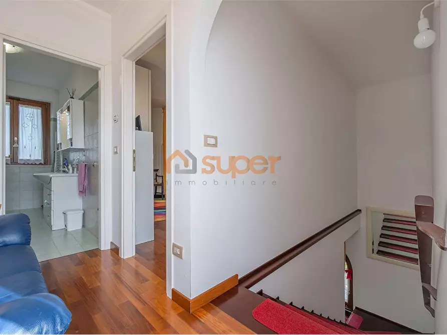 Immagine 21 di Casa indipendente in vendita  in Via dei Tigli a Castiglione Del Lago