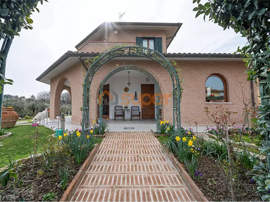 Immagine 7 di Casa indipendente in vendita  in Via dei Tigli a Castiglione Del Lago