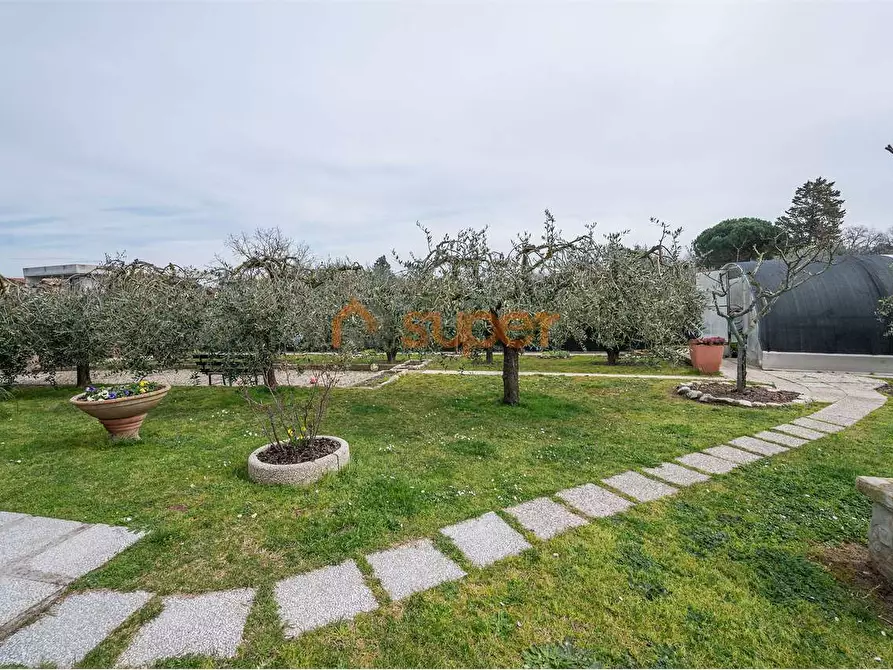 Immagine 45 di Casa indipendente in vendita  in Via dei Tigli a Castiglione Del Lago