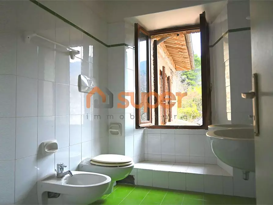 Immagine 38 di Stabile in vendita  in Località Colle  a Nocera Umbra